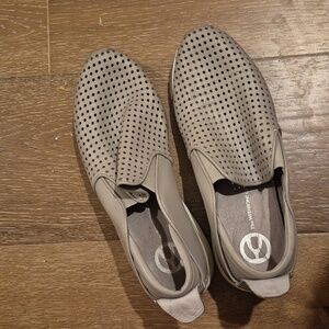 The Wishbone Collection Slip-on Shoe Size 10